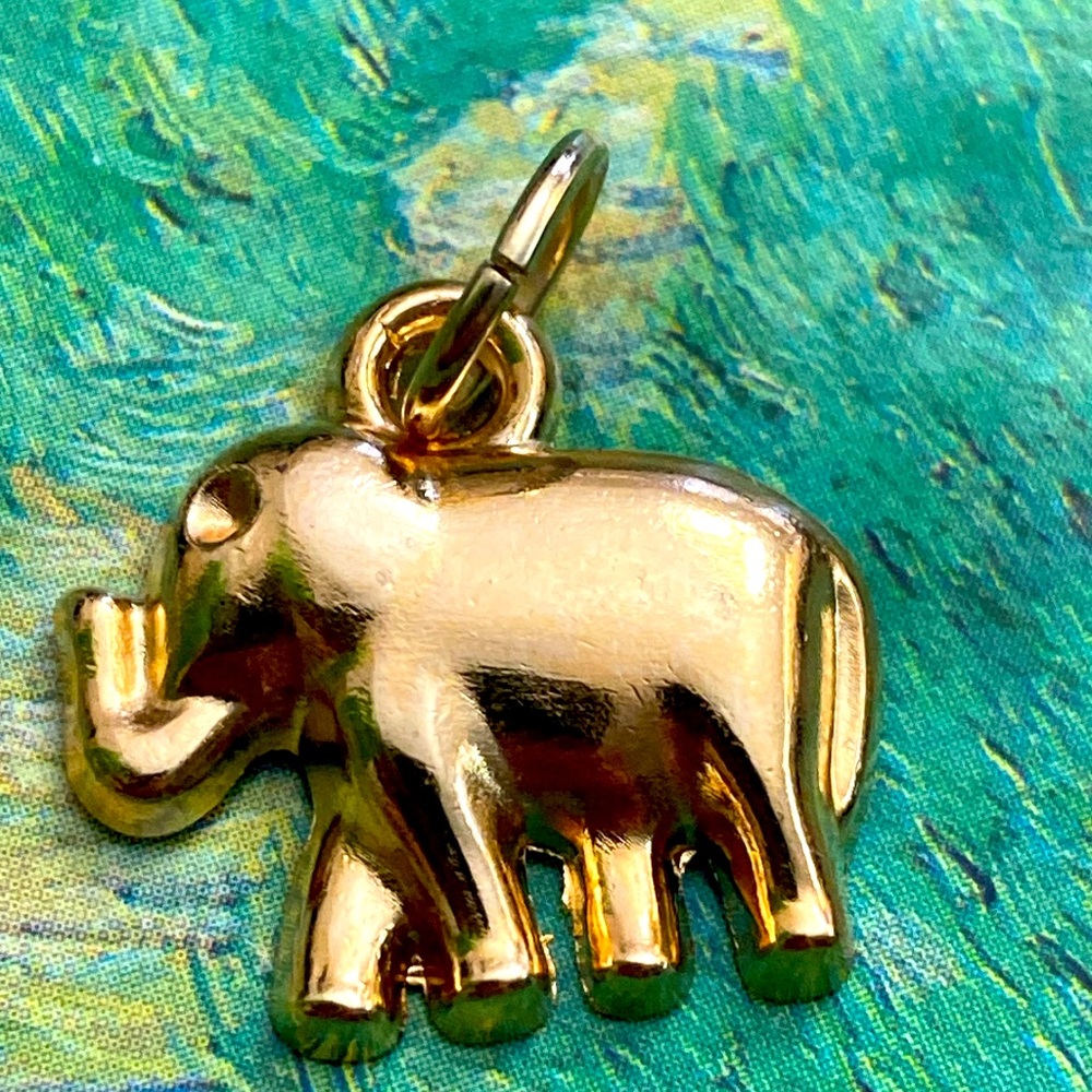 5/$10❤️❤️❤️NEW Rose Gold Tone Alloy Trunk up ELEPHANT Charm Pendant